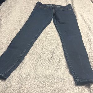 Hollister jeans size 9L